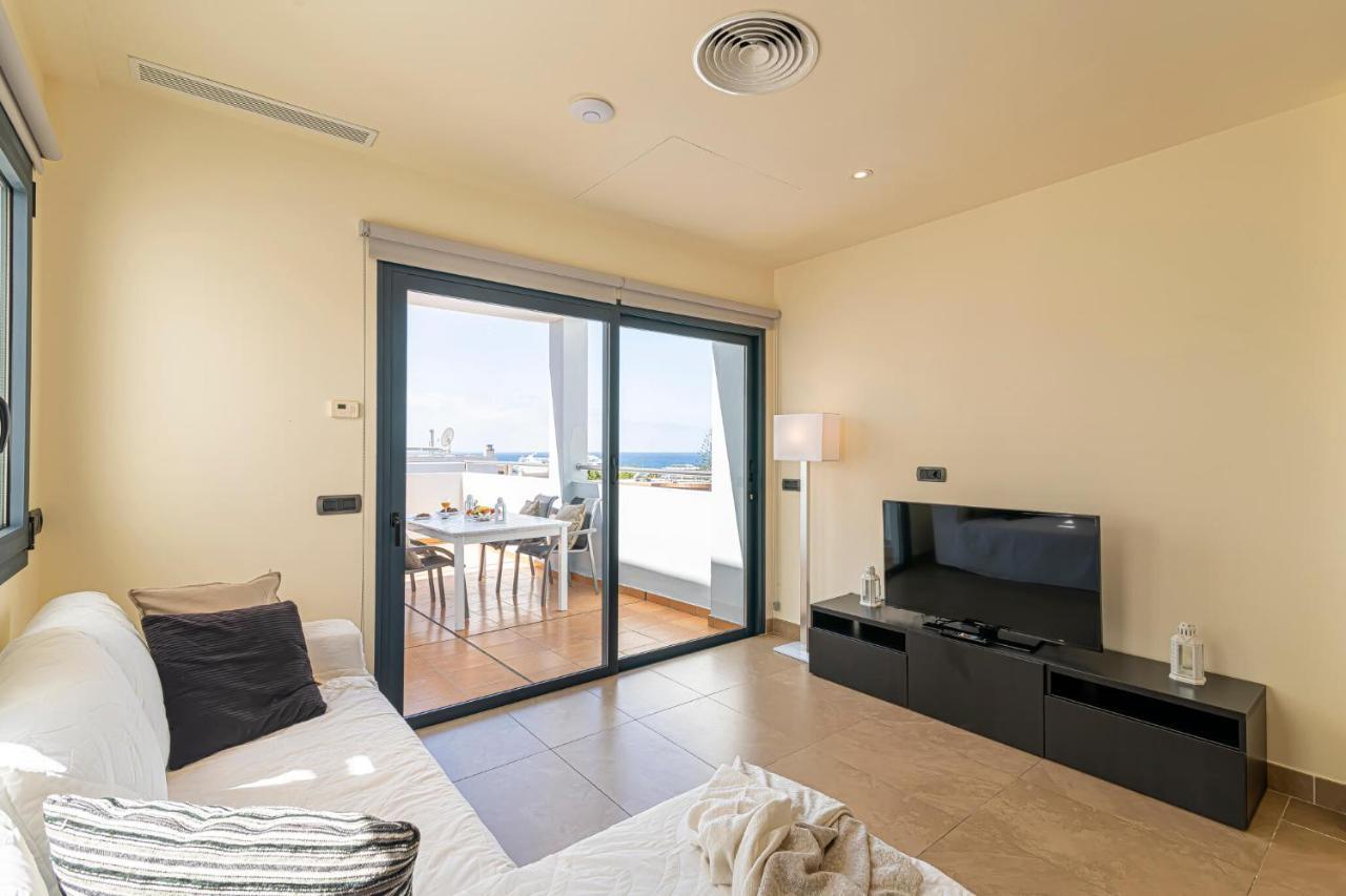 Luxury Holidays Suites, Playa De Los Cristianos Los Cristianos  Exterior foto