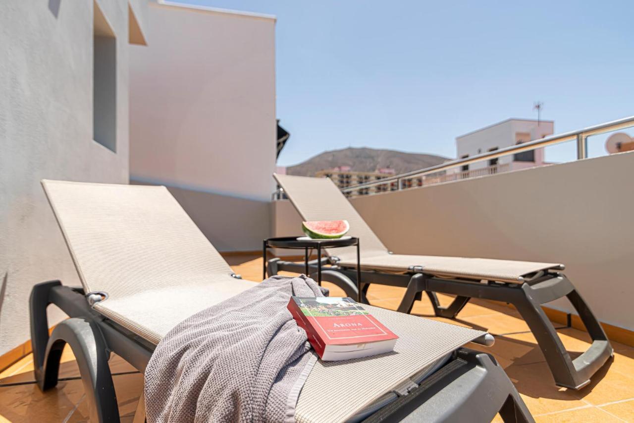 Luxury Holidays Suites, Playa De Los Cristianos Los Cristianos  Exterior foto