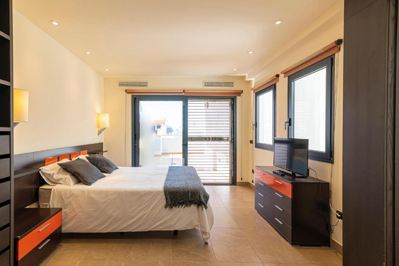 Luxury Holidays Suites, Playa De Los Cristianos Los Cristianos  Exterior foto