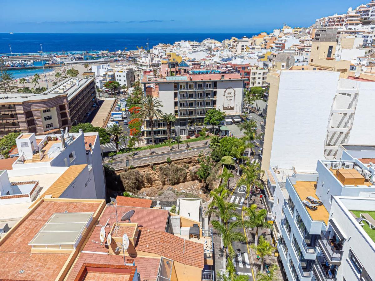 Luxury Holidays Suites, Playa De Los Cristianos Los Cristianos  Exterior foto