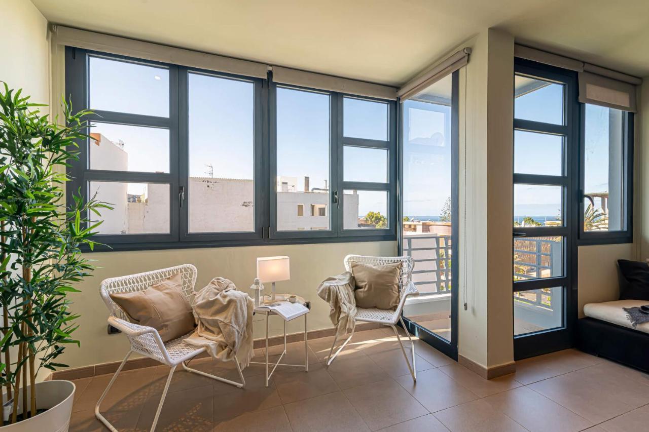 Luxury Holidays Suites, Playa De Los Cristianos Los Cristianos  Exterior foto