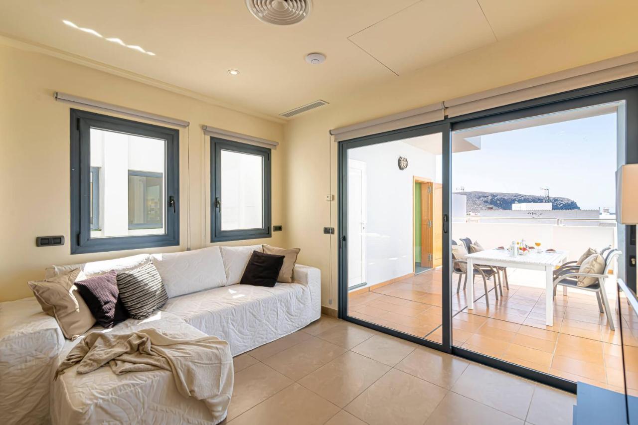 Luxury Holidays Suites, Playa De Los Cristianos Los Cristianos  Exterior foto