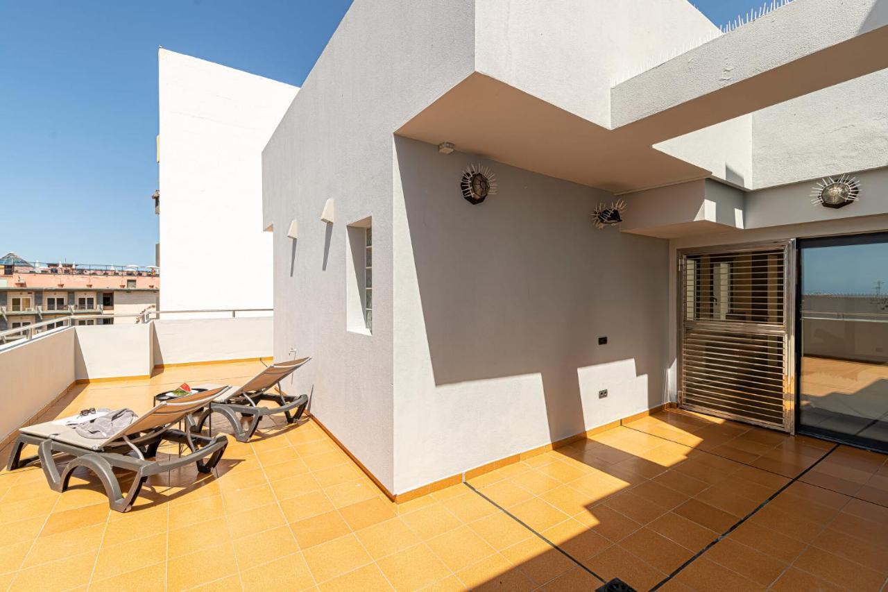 Luxury Holidays Suites, Playa De Los Cristianos Los Cristianos  Exterior foto