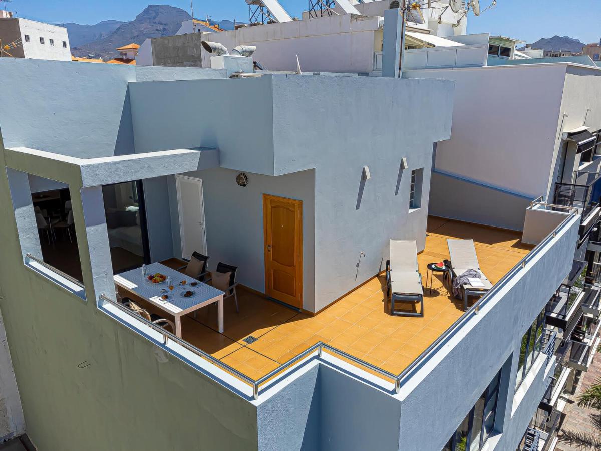 Luxury Holidays Suites, Playa De Los Cristianos Los Cristianos  Exterior foto
