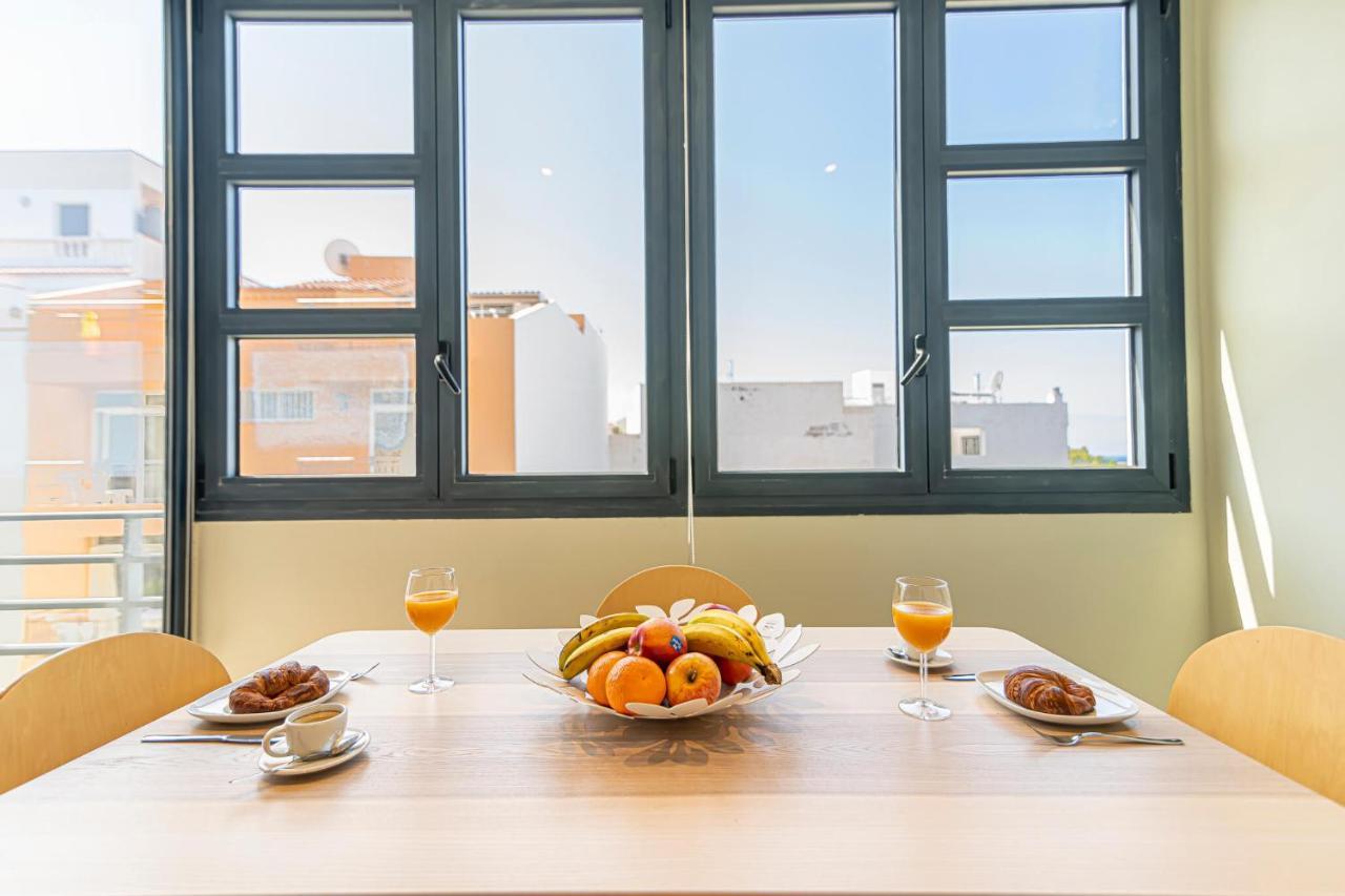 Luxury Holidays Suites, Playa De Los Cristianos Los Cristianos  Exterior foto